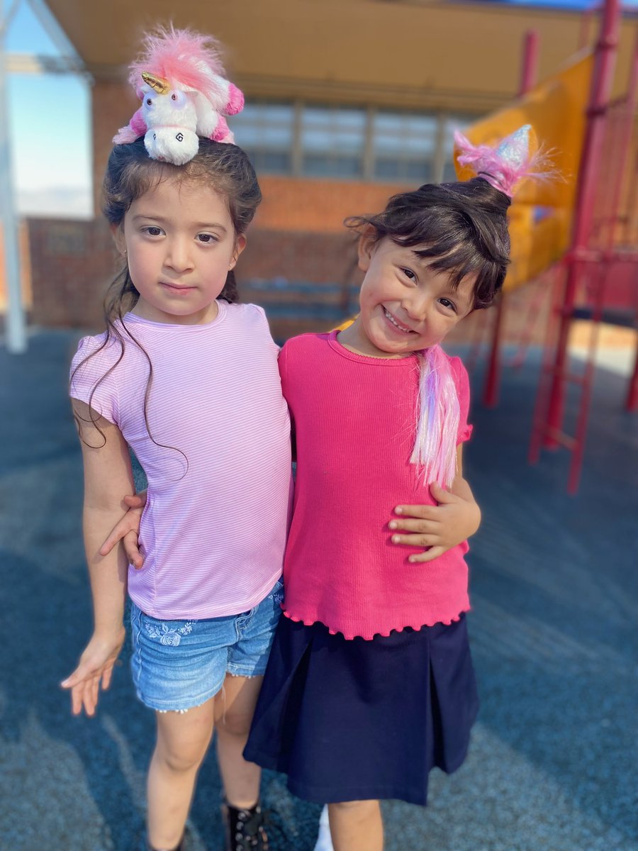CameronWCUSD's tweet photo. We’re wild about staying healthy and being ourselves! 🌟💇‍♀️ Today, we let our creativity shine with some crazy hair to remind us all to be crazy about ourselves and make positive, healthy choices every day. https://t.co/9Mb1Qi9pS5