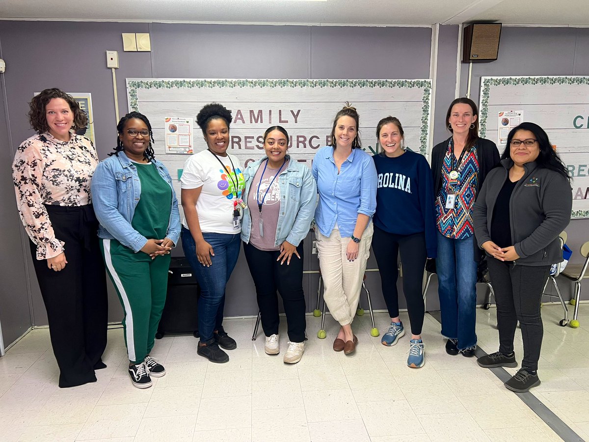 Cherokeemcadoo's tweet photo. Last night our School Advisory Board had it’s inaugural meeting! See comments for more info! 

#defyinggravity #newhopevoyagers #communityschools #studentU https://t.co/ksJIBFPCx1