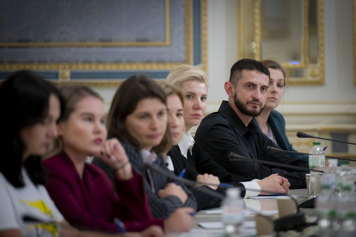 alimqirim's tweet photo. Today President #Zelenskyy held a 3-hour meeting with representatives of civil society working in the sectors of national security and defense, anti-corruption, international relations and human rights. The main topic: synergy in the implementation of the #victoryplan https://t.co/vlqZRlOenN