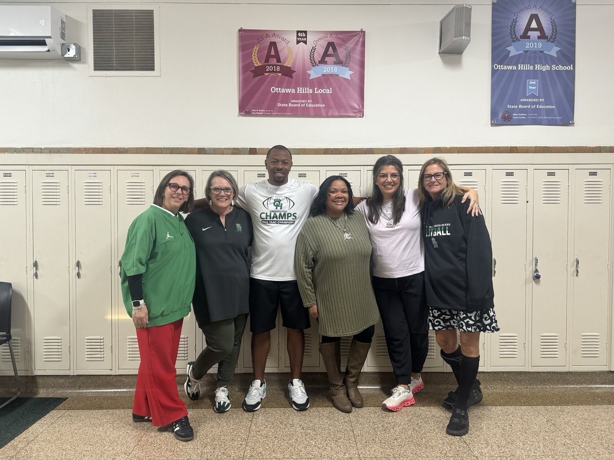 This week is senior week, so in honor of our seniors they got to pick a staff member that had an impact on them and let them wear their jersey. Since I do not have a jersey I let these women wear something of mines to let them know how much they mean to me. Thank you ladies 💚