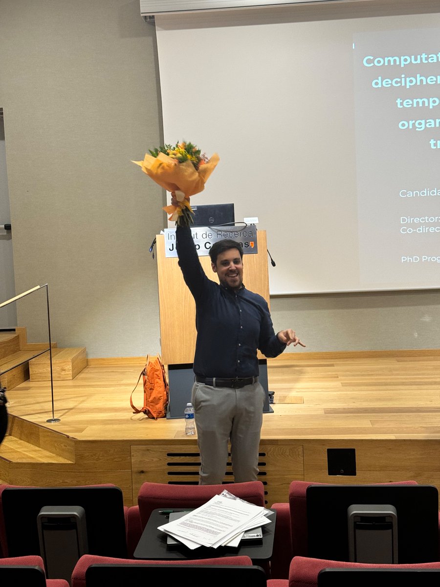 Mónica Cabrera-Pasadas (@monica_cabrerap) on Twitter photo Congrats, Dr. Laureano Tomás Daza <a href="/LaureTomas/">Laure Tomás (he/him)</a> 🥳 Thrilled to have been part of your PhD journey from day one. Here’s to your amazing achievement and what’s next! 👏 #PhDSuccess Congrats, Dr. Laureano Tomás Daza <a href="/LaureTomas/">Laure Tomás (he/him)</a> 🥳 Thrilled to have been part of your PhD journey from day one. Here’s to your amazing achievement and what’s next! 👏 #PhDSuccess