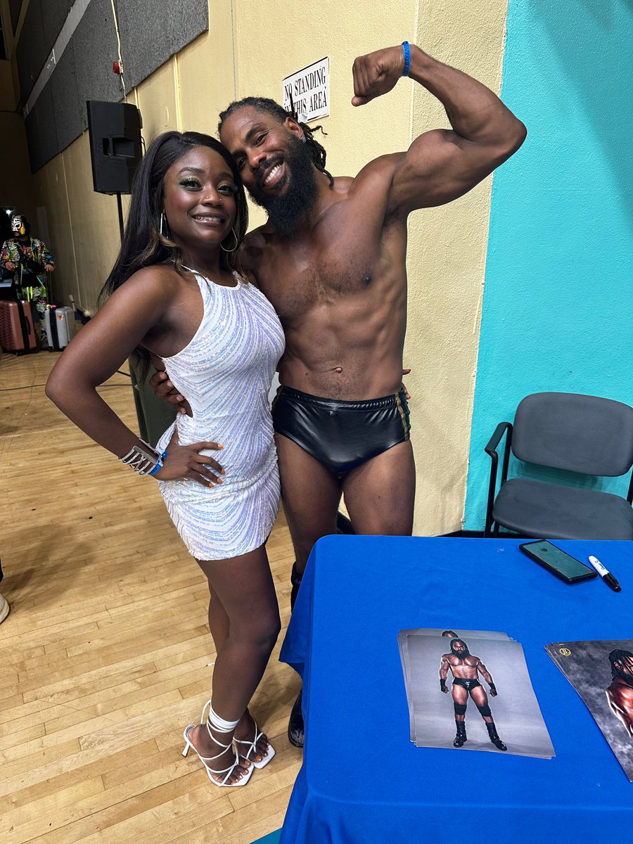 xEliannax's tweet photo. it was a real pleasure to meet @CarlieBravo @ShawnDean773 @JCLayfield @Jtg1284 @RealRonSimmons π₯°ππΎ
Thank you @bahamasair
@AllCaribbeanWr1
#bahamas #nassau #wrestling #caribbean #acw #allcaribbeanwrestling #ridethewave #wemakebelieve
#fewsurvive #fewdoesitright https://t.co/ajAtOu9gIC