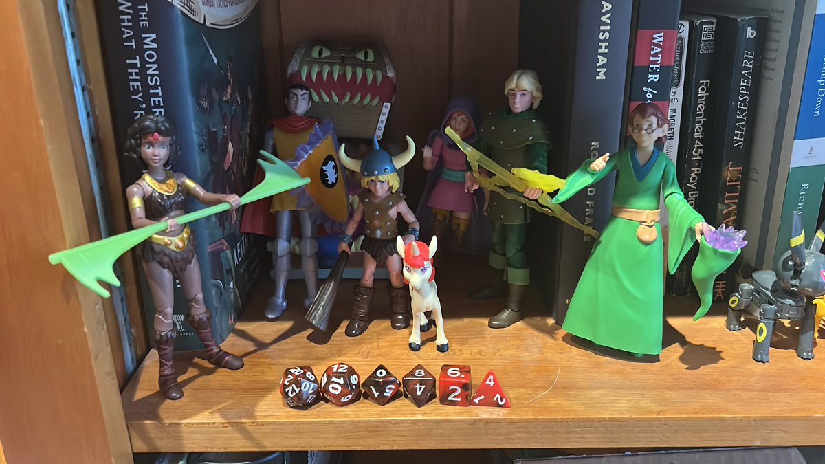 Rfwinter's tweet image. Finally got the entire set @Wizards_DnD