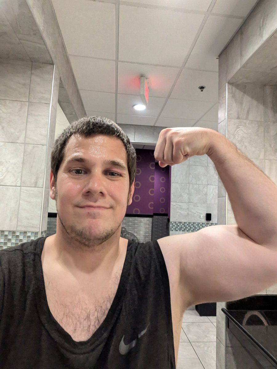 ross_write's tweet image. Second day of the gym let's go