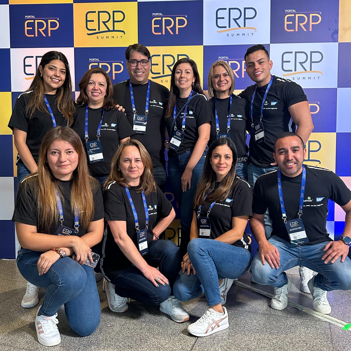 SofttekSH tweet media