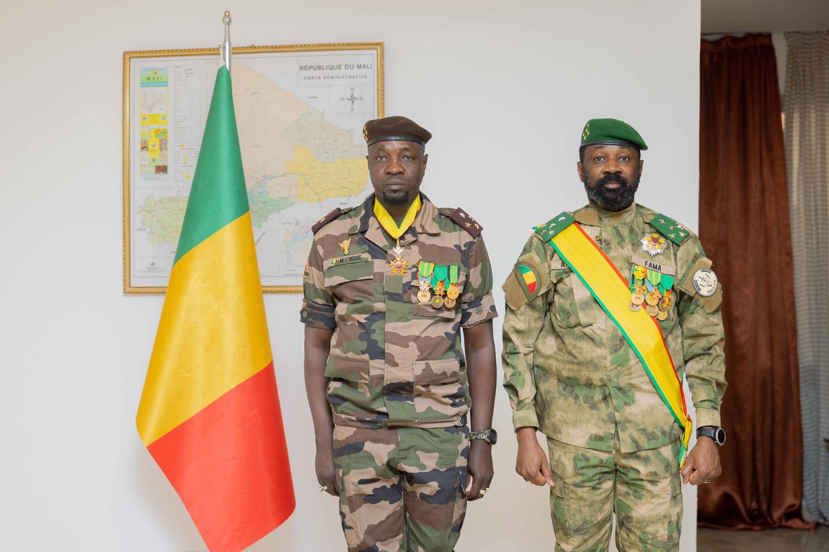konate90's tweet image. Le cinquième général à titre exceptionnel ! 
#ModiboKone #ANSE #Bèki_Takè