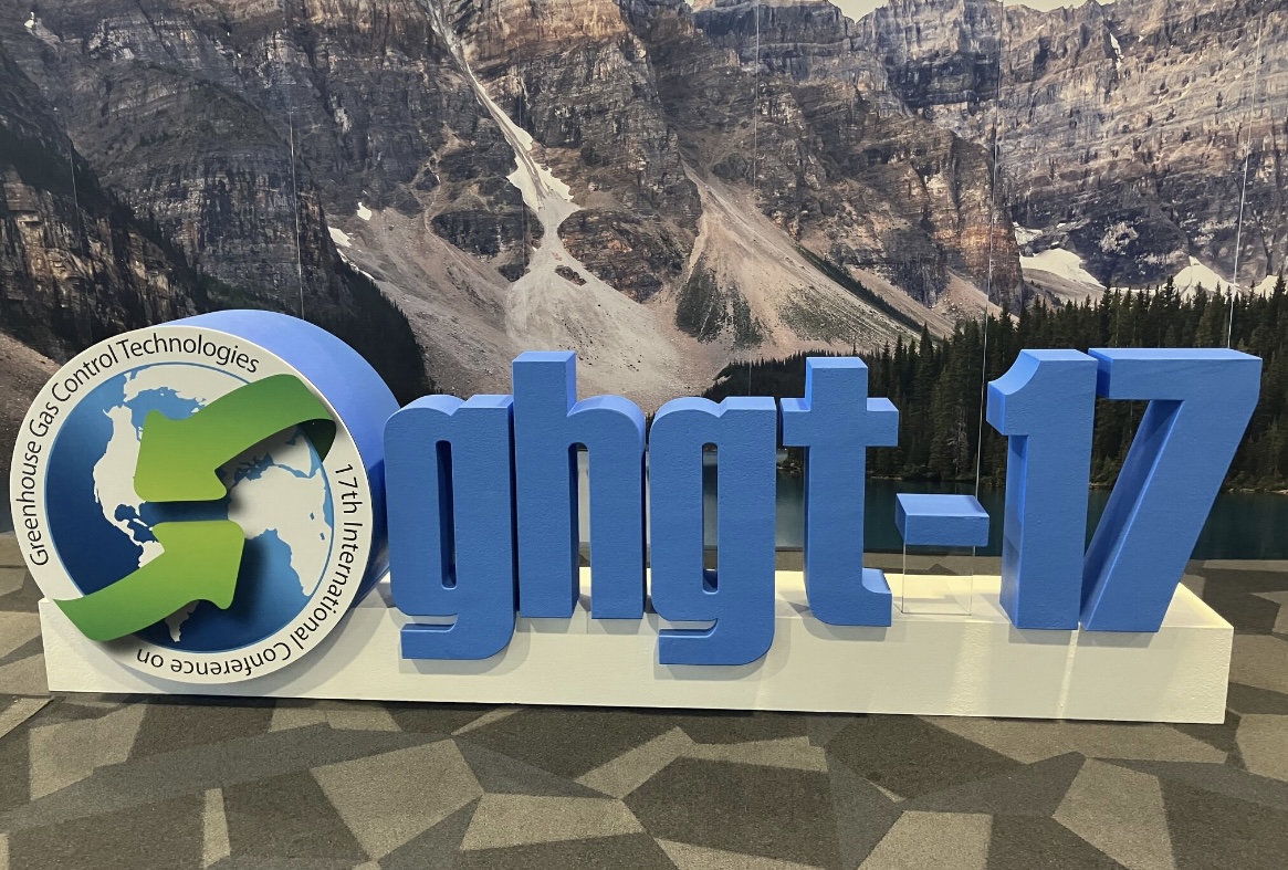 Fluor Canada tweet media