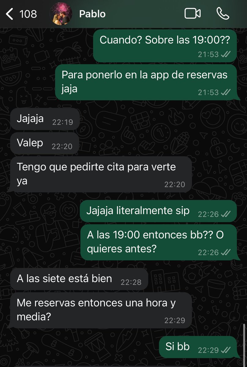 Criishine's tweet photo. La vida del autónomo: tener que cogerle cita a mi novio para poder vernos un rato 

@badbaquero01 has tenido suerte de que hubiera hueco xd https://t.co/3fnLdHHL34