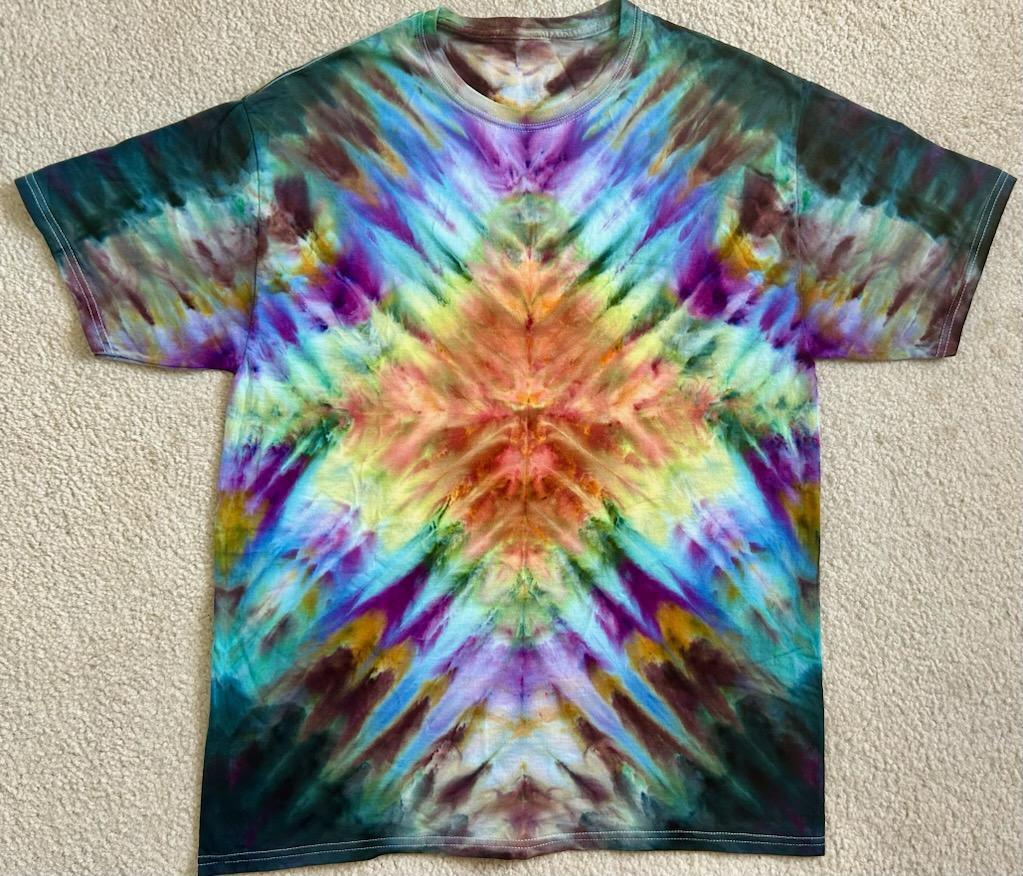 _milh0use's tweet photo. newest shirt, gravity melted diamond ice dye #tiedie #icedye #dharmatrading https://t.co/vMGMtoNaWZ