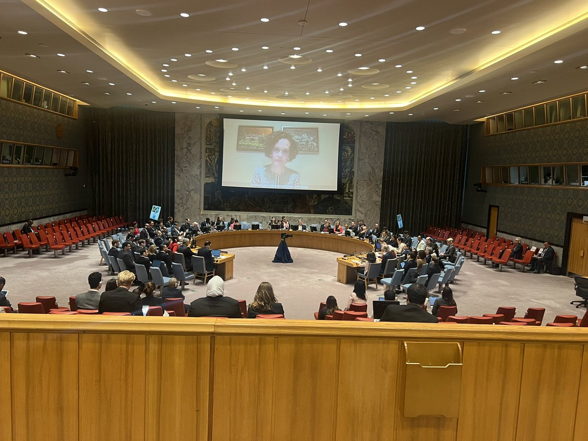 Hozan Ibrahim (@hozan_i) on Twitter photo At the UN security council session on Syria , a briefing by <a href="/UNEnvoySyria/">UN Special Envoy for Syria</a> , <a href="/UNOCHA/">UN Humanitarian</a> and briefers from humanitarian and civil society organizations At the UN security council session on Syria , a briefing by <a href="/UNEnvoySyria/">UN Special Envoy for Syria</a> , <a href="/UNOCHA/">UN Humanitarian</a> and briefers from humanitarian and civil society organizations