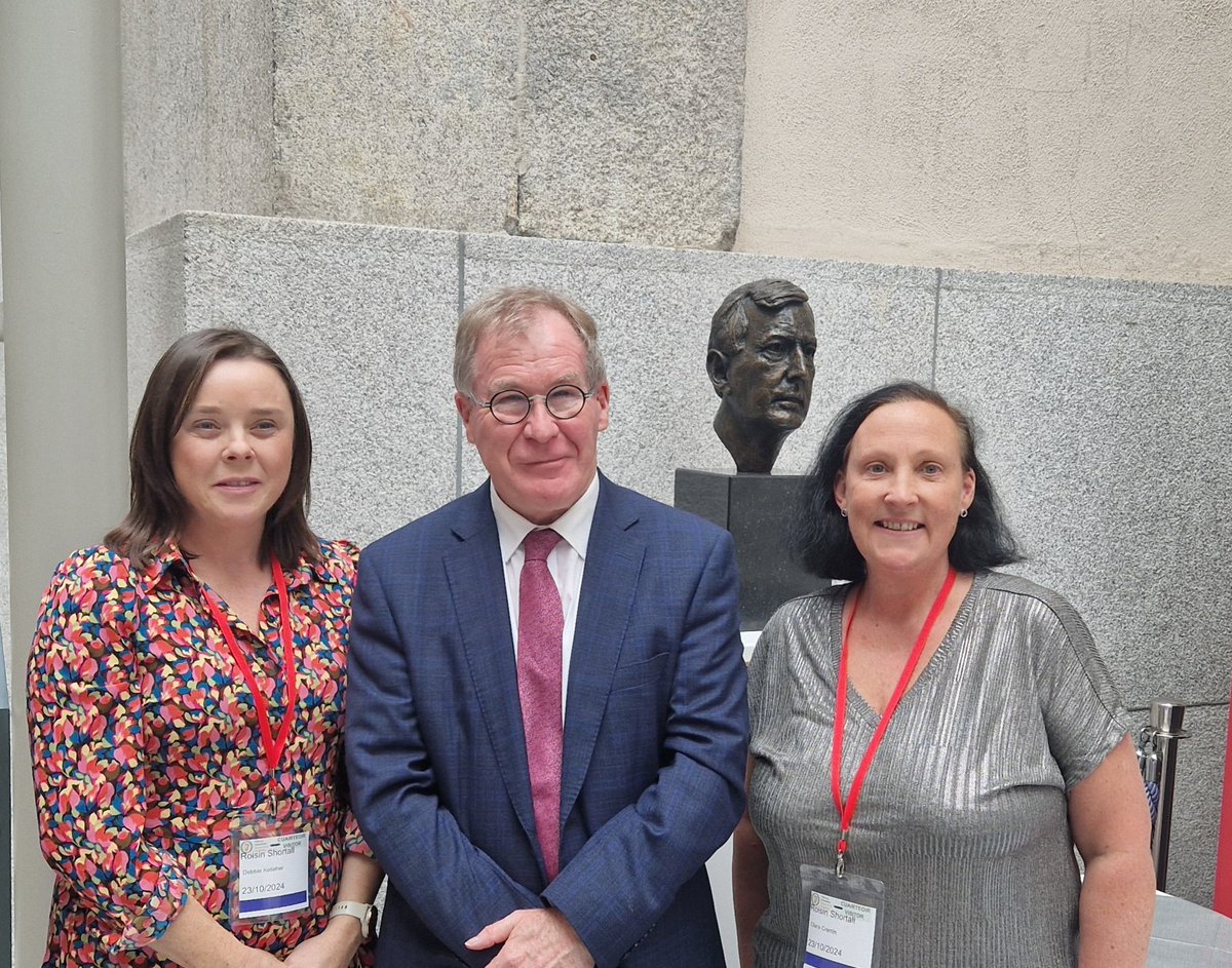 Claracremin's tweet image. Wonderful news by @DonnellyStephen that funding is in Budget 2025 for 3 additional Practice tutor posts. Many Thanks to @SimonHarrisTD and @ColmBurkeTD for their continued advocacy in #RadiationOncology