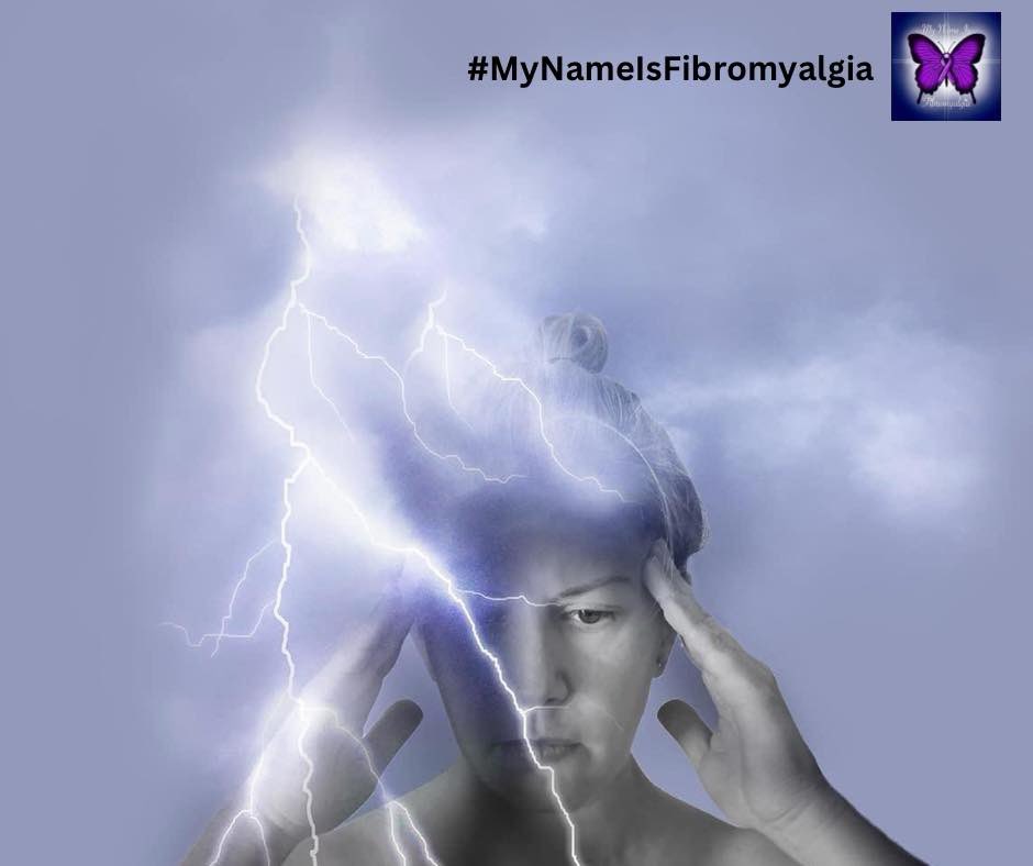 fibromyalgiast1's tweet image. I’ve been thinking a lot about Fibro fog recently. 

Fibromyalgia fog is basically loosing some of your mental clarity. You may forget things, can’t think as fast on your feet, you may have problems holding a conversation with others, you don’t feel as alert and can’t…