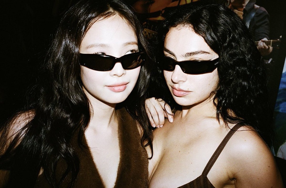 jnsource's tweet image. bumpin’ that