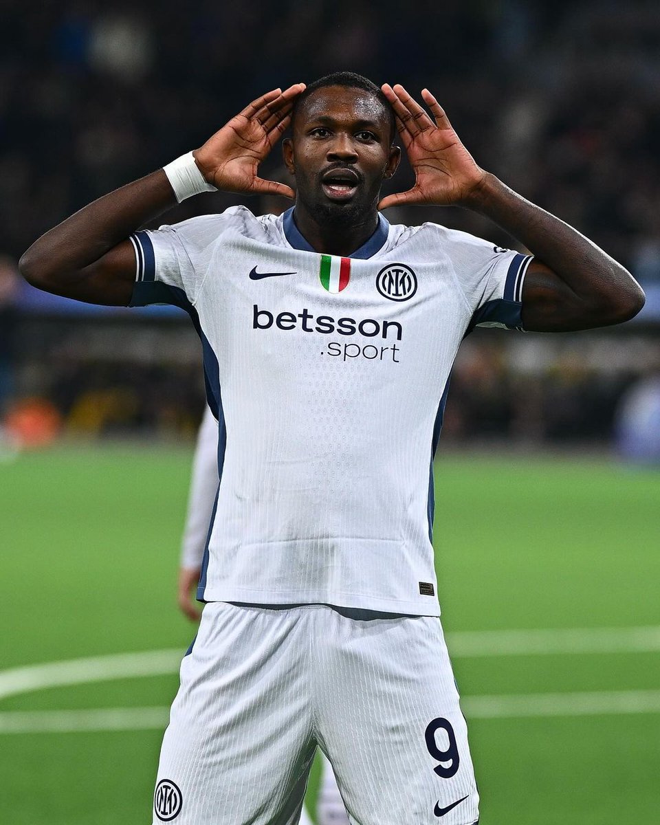 rita6255's tweet image. Fan c@@o ai gufi  buonanotte 
#ForzaIntersempre 
#🖤💙🇮🇹⭐️⭐️