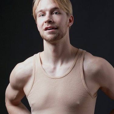 📷 Pontus Lidberg, participa en el montaje de una de sus obras, que se estrenará durante la inauguración del #28FIBLHAA.
La música 🎵 de esta presentación será interpretada por Aldo López Gavilán, quien también estará al piano 🎹 en el estreno. 
#CubaEsCultura
#MejorArteParaTodos