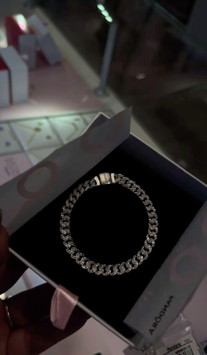 this pandora cuban bracelet is actually cute asf🥺