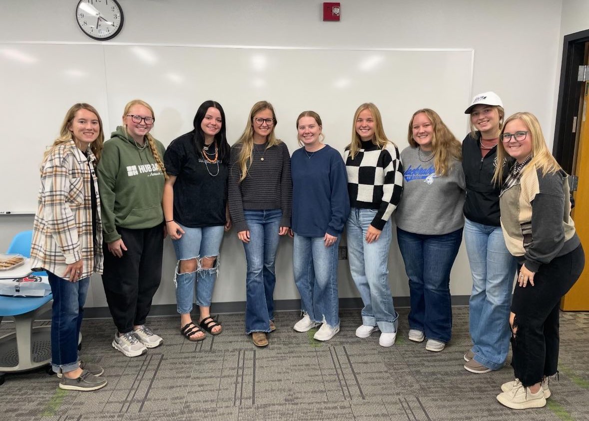 Loved getting to go speak to the SDSU ACT club meeting this week. So fun to get to meet the next group of ag communicators!🌱