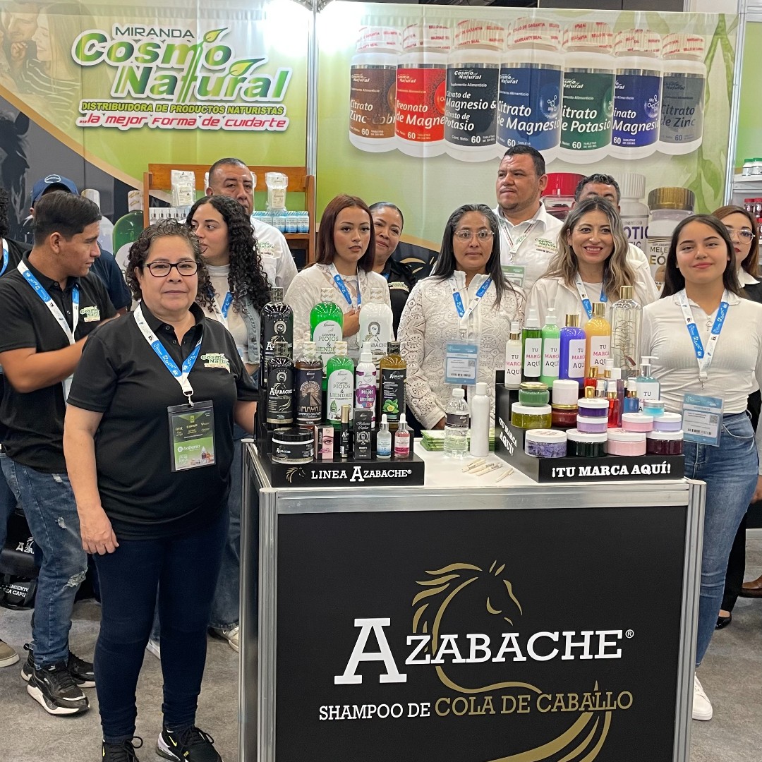 Expo_FAC's tweet photo. A una semana de #ExpoFAC2024, te compartimos un poco de lo que se vivió en el evento más importante en la industria del retail farmacéutico. 🤩👨‍⚕️👩‍⚕️

Nuestros visitantes pudieron conocer los productos y servicios de los expositores que se dieron cita en Expo Guadalajara. 🌟🩺 https://t.co/38F7tfbRAw