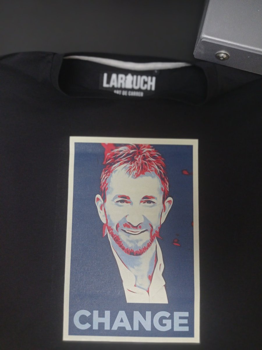 Larouchart's tweet photo. Si mos han rist. #Change #Patà #Larouch #LaRevuelta https://t.co/7B0xDwZ6xK