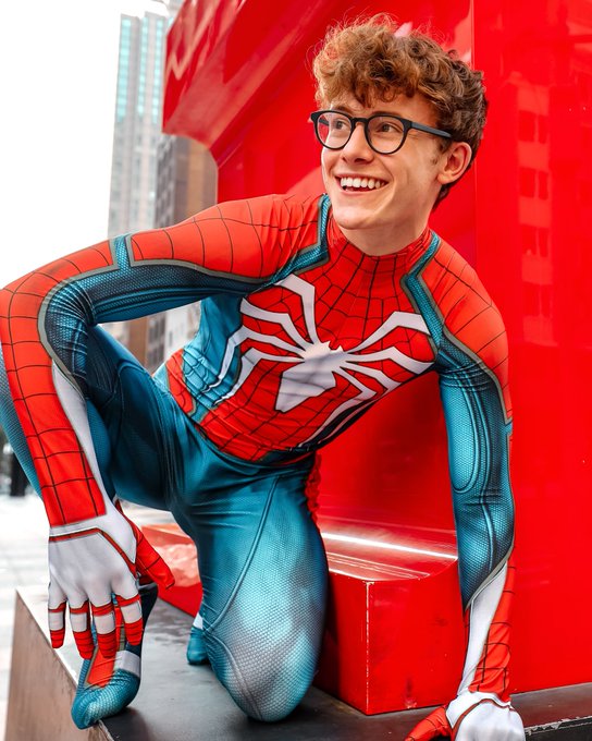 Psyched for the new Spider-Man movie https://t.co/XXtmjvl8nw