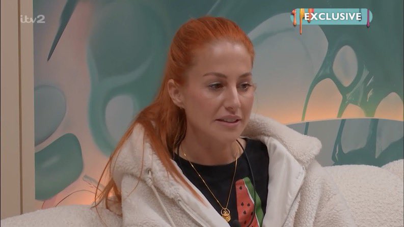 emopunkgrrrl's tweet image. .@ITV @ITVX aired Nathan’s anti-immigrant/pro-Farage views. all of Marcello’s misogynistic/pro-Trump comments and Khaled and Ryan’s “anti-woke” views.

Yet Ali wearing an anti-genocide symbol of Palestinian liberation gets censored? 

#BBUK #BigBrotherUK #FreePalestine