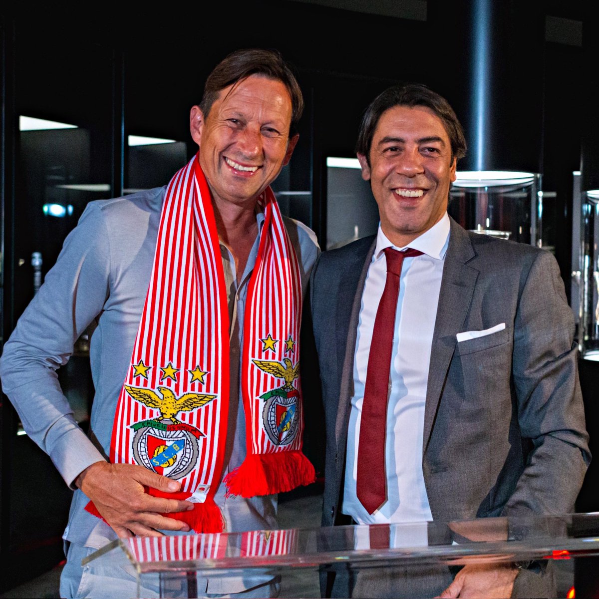 Roger Schmidt reagiu a derrota do Benfica 

🗣️"Contra o Feyenoord? Eu borrava a minha cara de vergonha. Quando treinava o PSV esses gajos piavam baixinho"