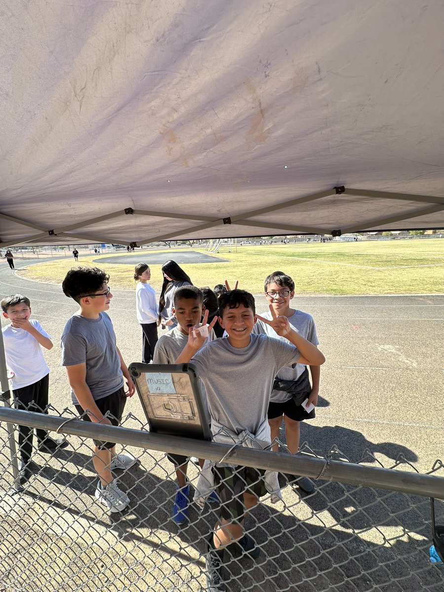 PhysicalEd_HA's tweet photo. #EZSCAN Wednesdays. ππββοΈπββοΈπ¨ #TeamSISD #Allin @HAntwine_MS @MChavez_AMS @iGalindo_AMS https://t.co/qbS0mM99iS
