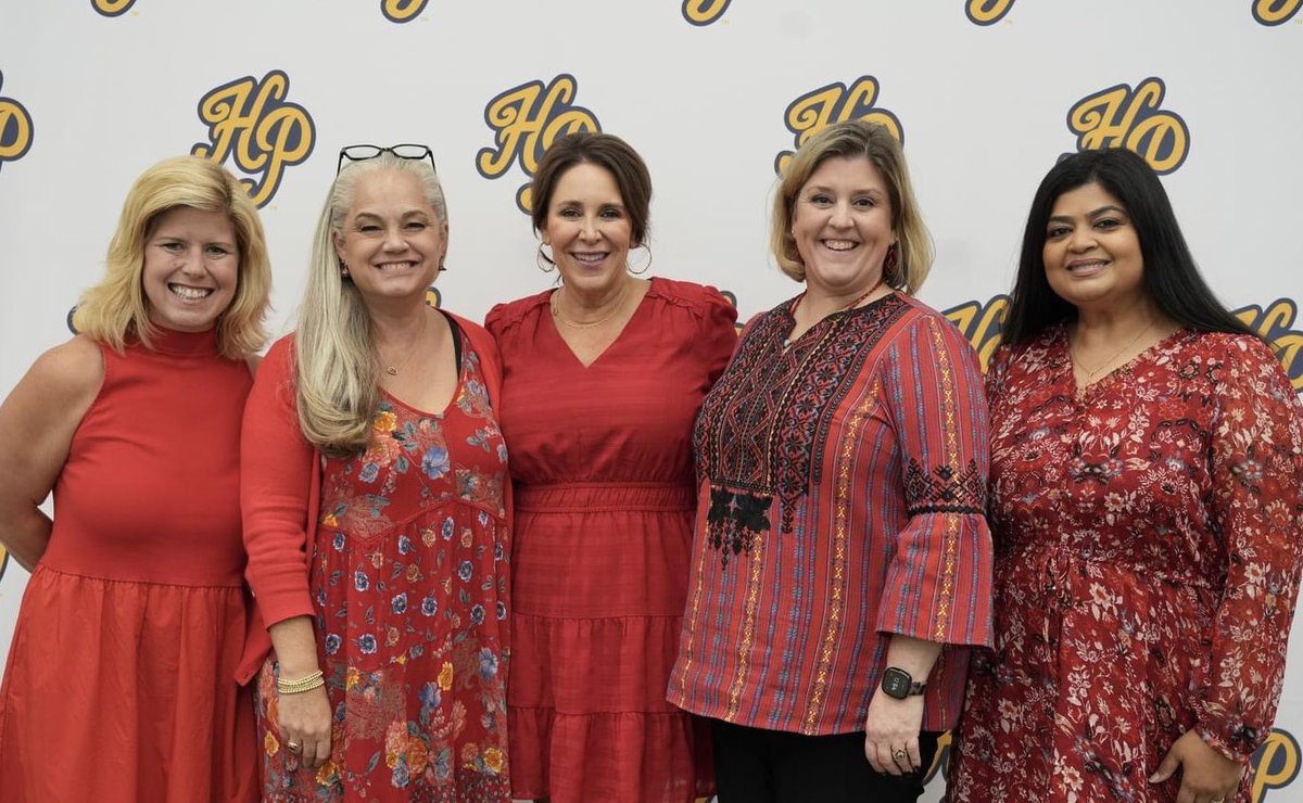 DrRockwood's tweet image. Our amazing elementary principals are “Red Ribbon Week” ready! 👏 #HPISD #RedRibbonWeek