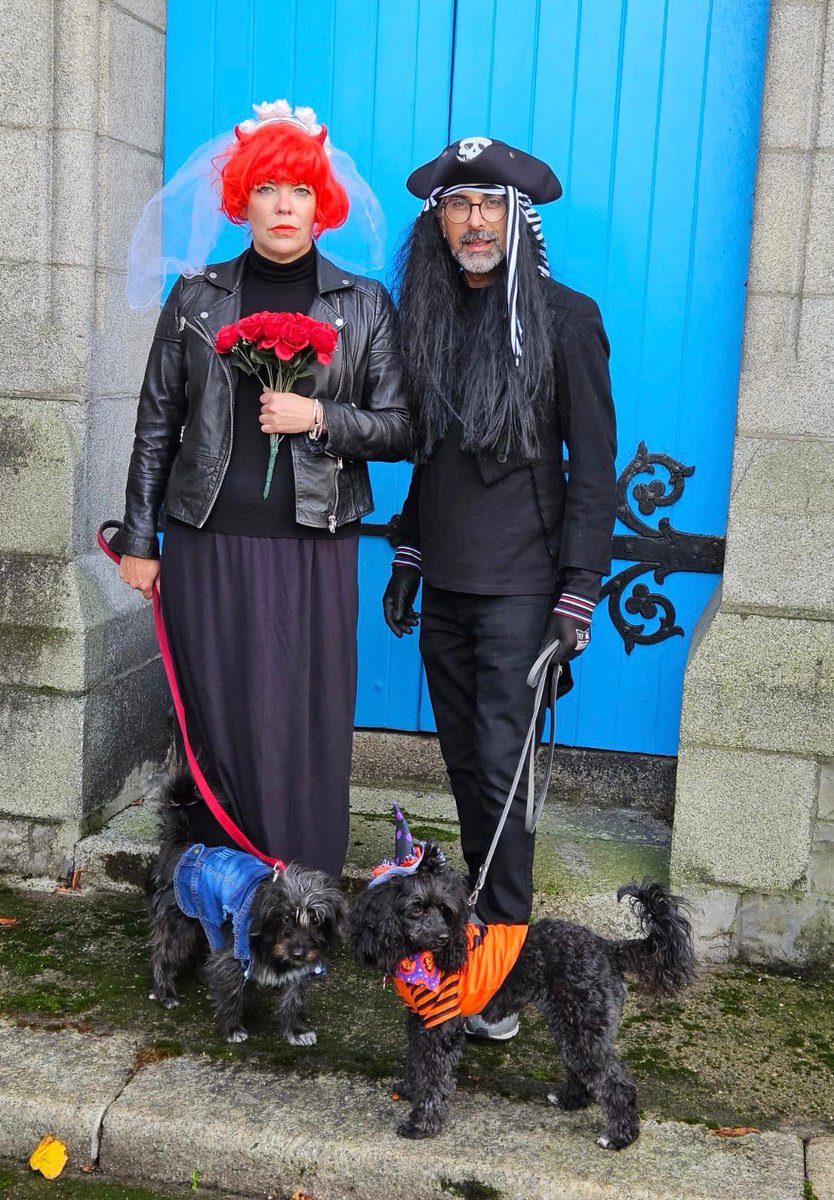 Let's have Stoneybatter sparkling for our Marathon Runners 🏃‍♂️🏃‍♀️on Sunday morning!
Join our Halloween Family Friendly cleanup on Saturday. Meet Aughrim St Church @ 10am. Equipment provided
Followed by Treats &amp; Sweets at An Síol, Manor Street
#Spookybatter