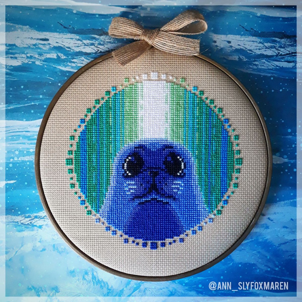 Aliens are going to kidnap him... 
#sealtwt #sealtober