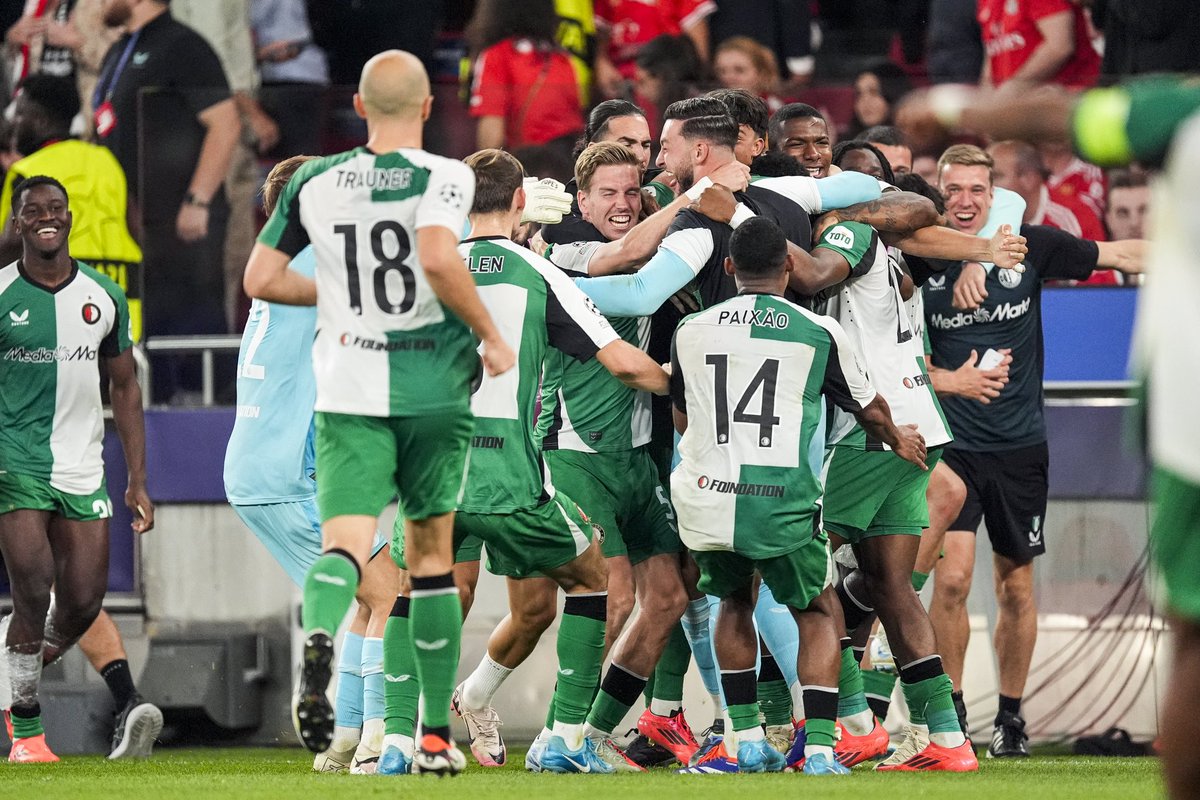 Feyenoord's tweet photo. Emotions. 🥹

#benfey • #UCL https://t.co/rmbi1wlFOF