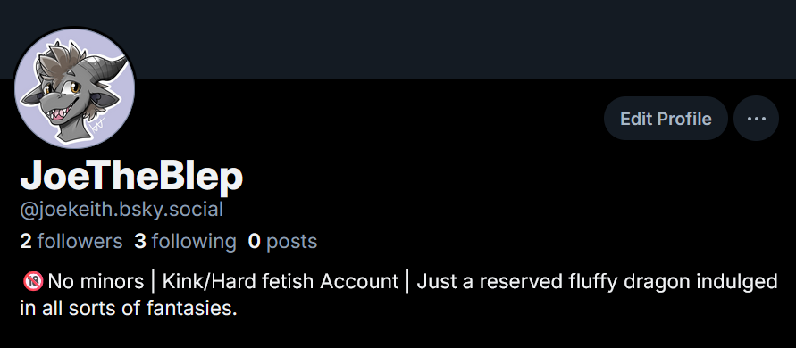 JoeTheFluff tweet media