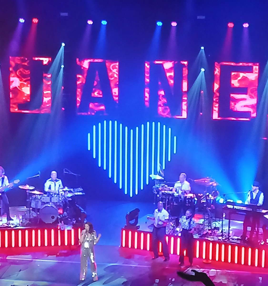 chr1stopherleo's tweet photo. From Cher to Cilla, Disco to Eurovision & all her original classics ... we definitely found a winner in Jane tonight! What a show!! 💃
#JaneMcDonald #WithAllMyLove #Winner #DanceYourselfDizzy #QueenOfWakefield https://t.co/Z2xQ25t9e8