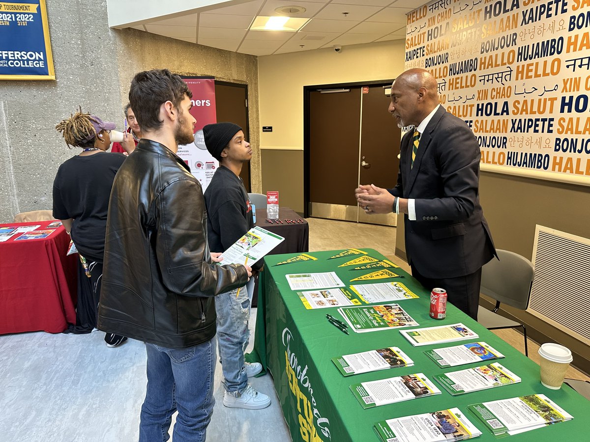 Jefferson_JCTC's tweet photo. Last week, Jefferson hosted our annual Transfer Fair, welcoming colleges and universities from across the region! It was a great opportunity for students to explore transfer options and connect with representatives. #TransferWeek https://t.co/WLE6obPZIn