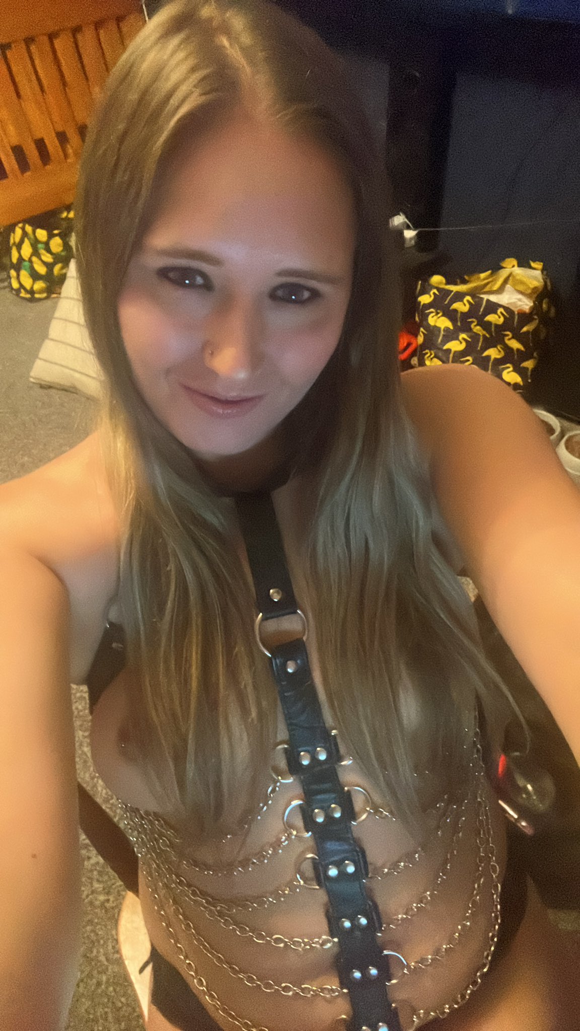 Come join me live on @cam4_gb right now https://t.co/VnAPACeGCS