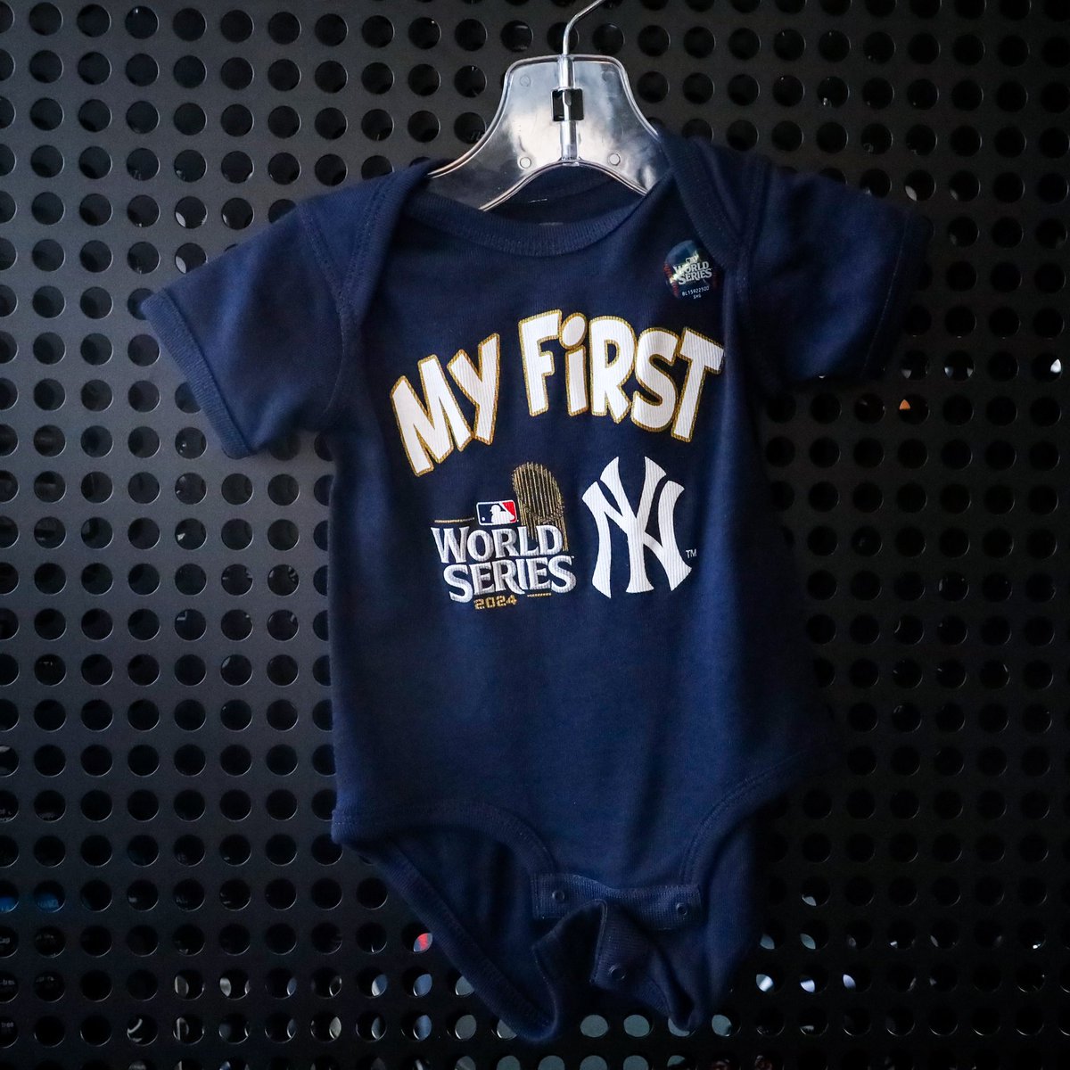 BurdenBurner's tweet photo. They gotta make this in adult sizes bro it’s my first one too😭😭 https://t.co/nFAg9xpCmR