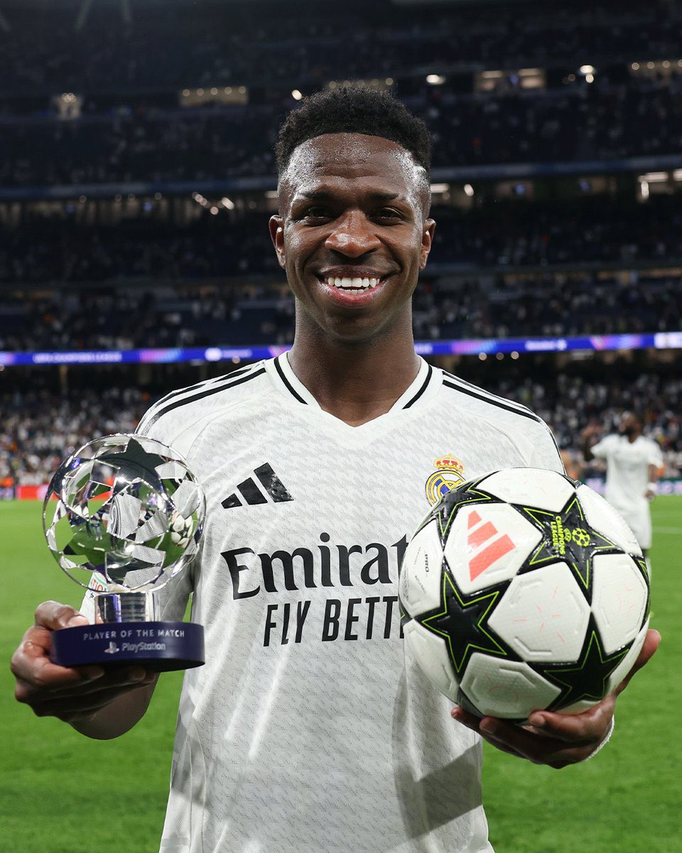 Talk_thefact's tweet photo. Both scored hat-trick in the Champions League this week, And they will play in classico over the weekend. On 🔥🔥🔥🔥🔥🔥🔥 https://t.co/9MqIicenuo