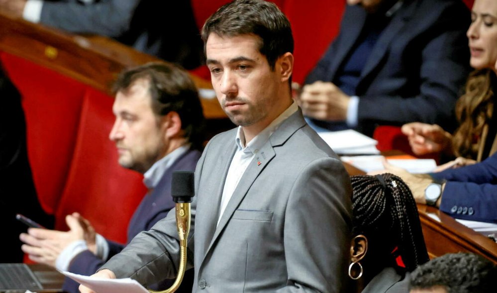 Paris : le dealer du député LFI-NFP Andy Kerbrat a 14 ans (MàJ)
 fdesouche.com/2024/10/23/par…