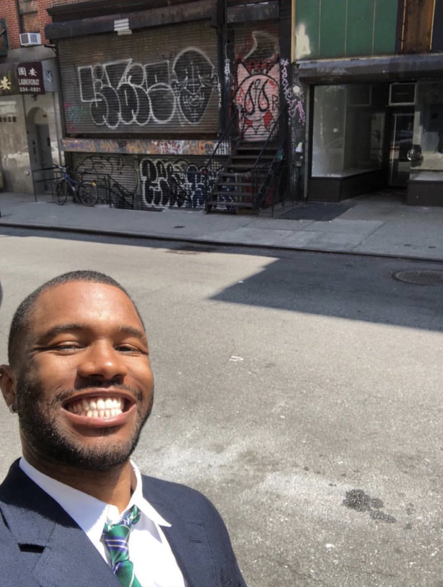frankpalmiteiro's tweet photo. tópico: sorriso do frank ocean https://t.co/KtbtFnlZTM