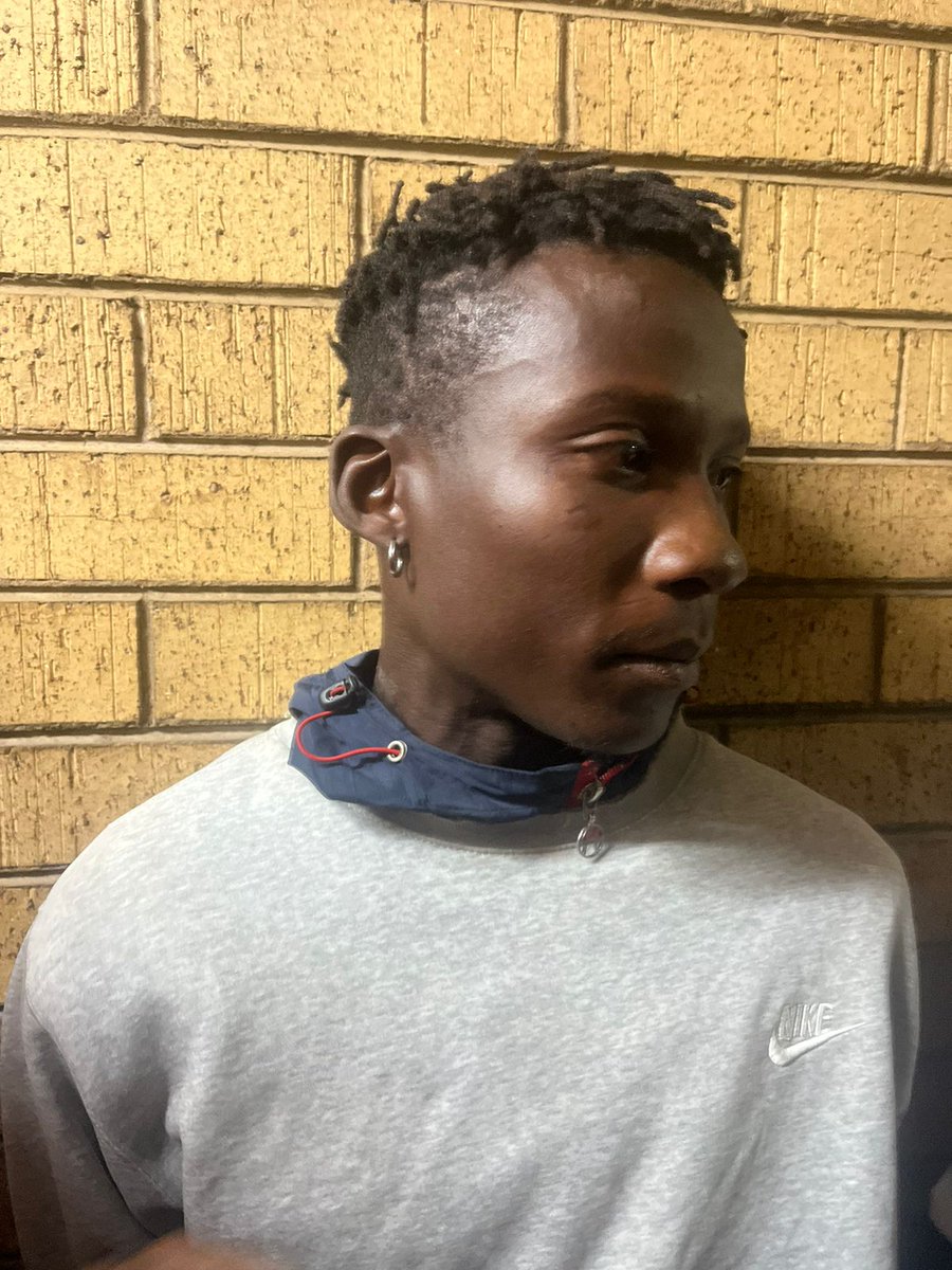 MissSteelo's tweet photo. When the South African police really want you they will find you. The Mozambican (5yr old) child rapist and murderer from Orlando has just been successfully arrested and is in custody at the Orlando Police Station 🙌🏾
Well done to the community and law enforcement 😊😊😊🙌🏾 https://t.co/qu924FBloy