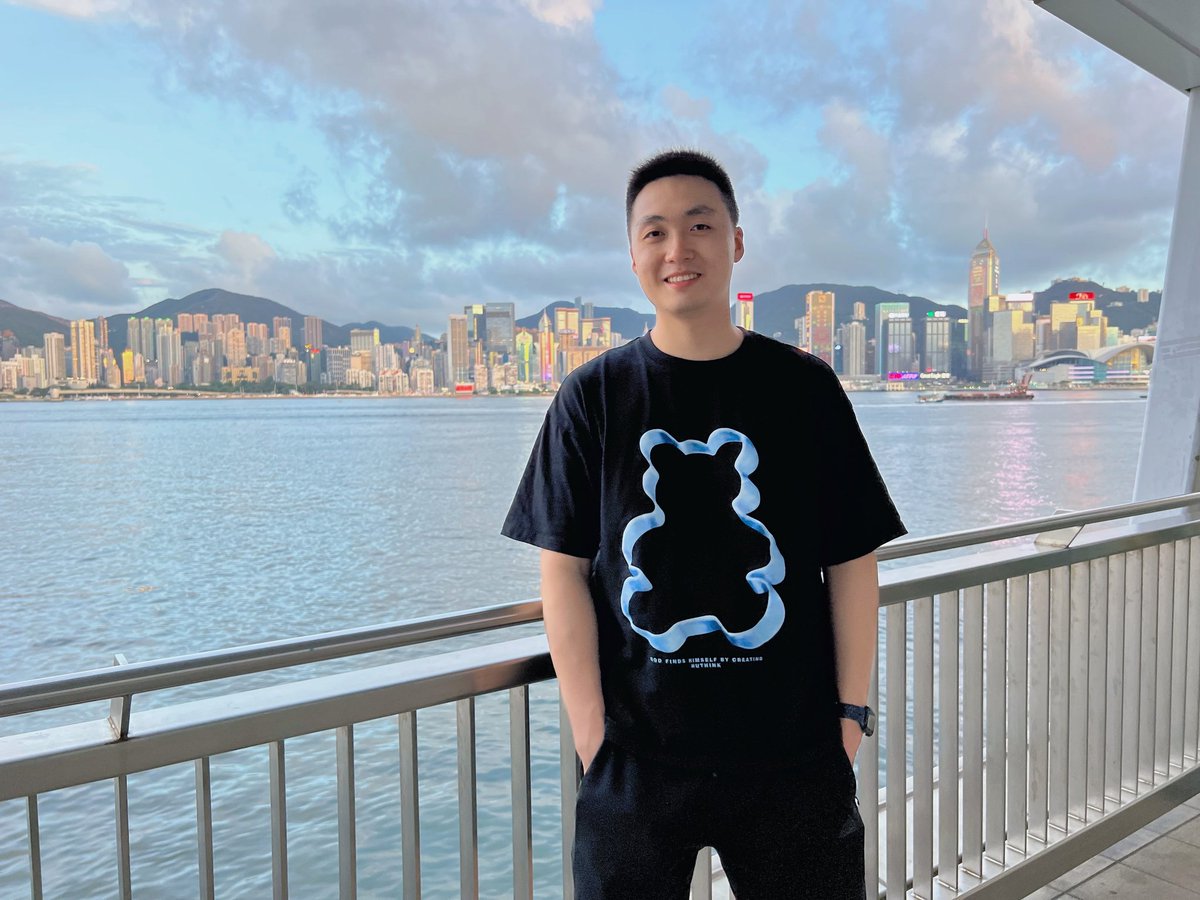 TheCullenLab's tweet image. We are excited to welcome our new postdoc, Dr. Mingyu Hu! Mingyu earned his PhD in Biomedical Engineering at The Hong Kong Polytechnic University. He is interested in brain-machine interfaces, and how the brain processes self-motion to improve motor control.