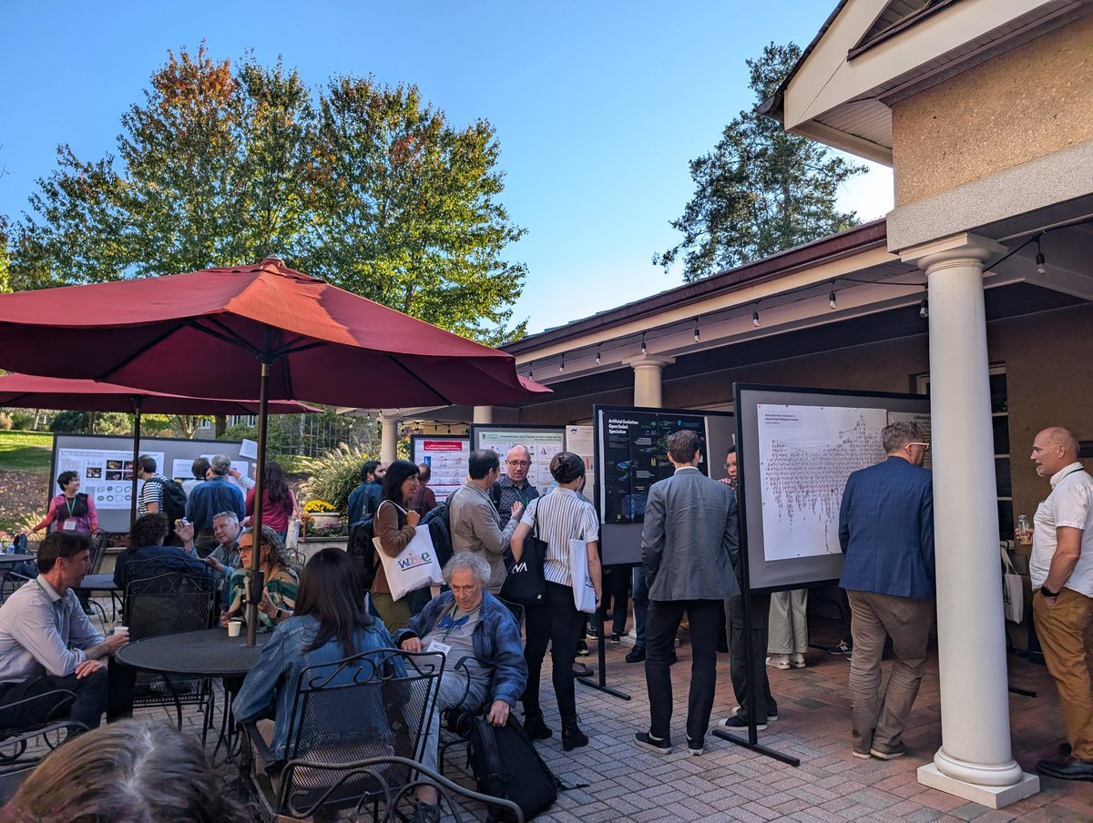 DrJoyBuongiorno's tweet image. Poster session is off to a great start at #WISE . Beautiful weather, fascinating science, and brilliant scientists all make for a unforgettable evening at Carnegie. 

#sciencetwitter
@CarnegiePlanets @carnegiescience
