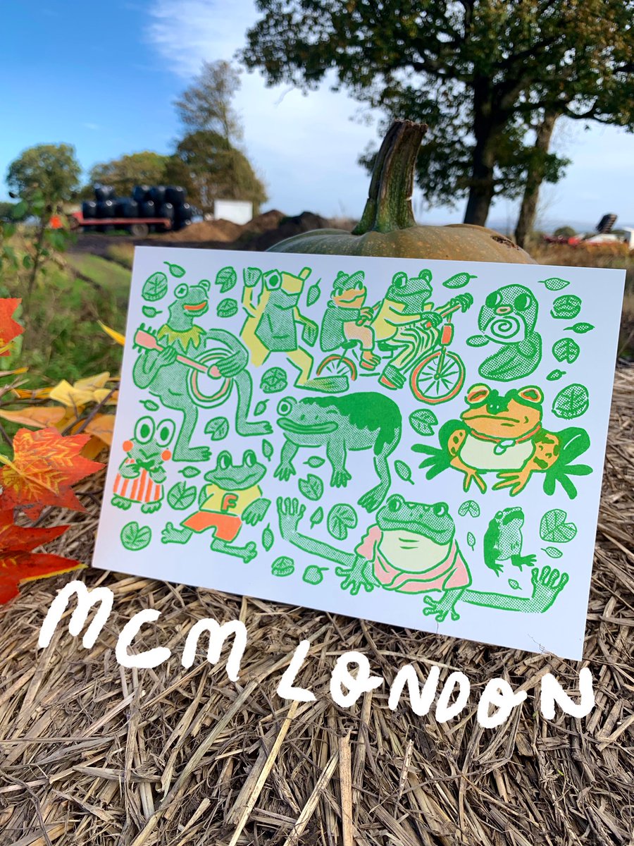 Sophmog's tweet photo. Ohhh it’s almost that time again. 🐸🎃 tomorrow I’m heading to London for @mcmcomiccon !!! ✨✨✨

You’ll be able to find me in the artist alley Fri-Sun this weekend, table P16, right near the AA stage. 👀 #mcmcomiccon #mcmlondon #artistalley https://t.co/jOH6veUKMW