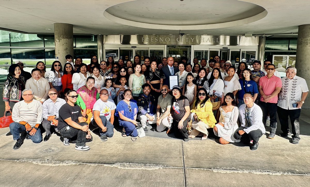 MayorJerryDyer's tweet photo. Today we celebrated Filipino American History month! 🇵🇭 The Filipino community has made substantial contributions to our community, especially in the health care industry. https://t.co/l5Xt983KJi