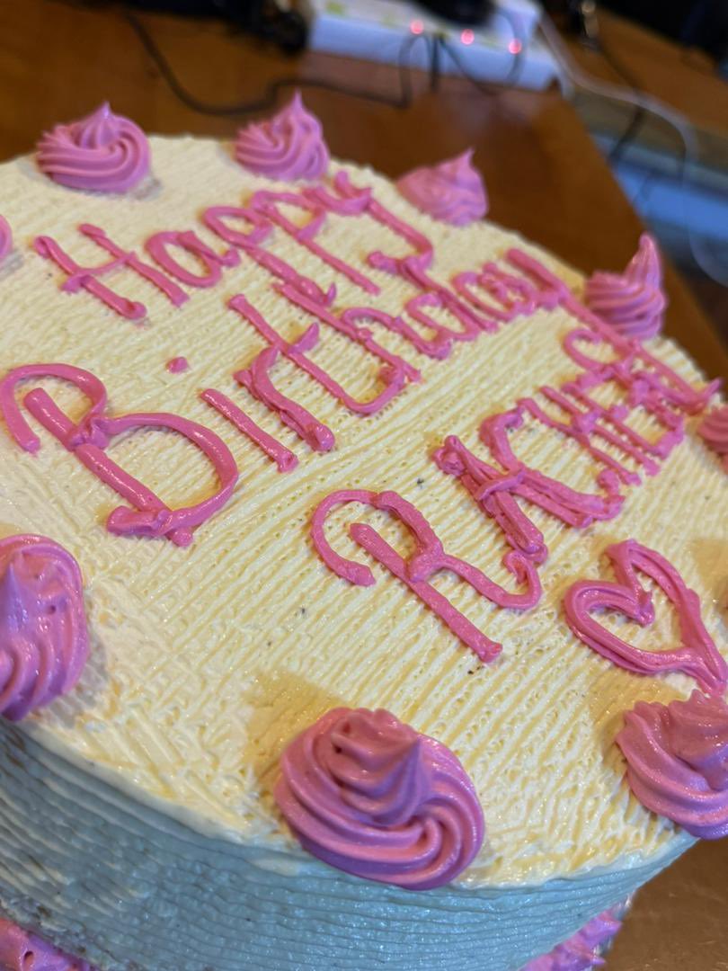 dangottedecafe's tweet photo. Another beautiful birthday celebration @dangottedecafe 🎉🎉 https://t.co/jqldNCjFcO