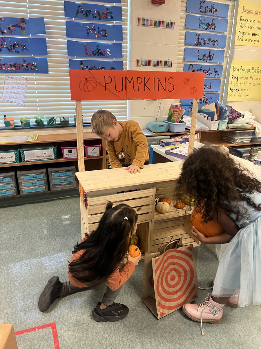We’ve been loving our new pumpkin stand developmental play center! Literacy, math, social studies, and social-emotional learning in action. 
#belonggrowsucceed