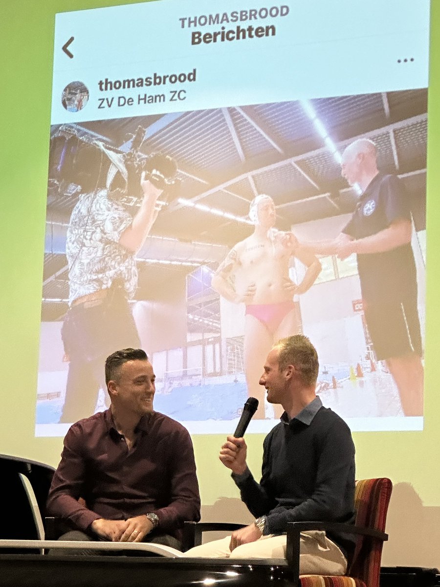 Vanavond presentatie doc Brede Wegen over <a href="/PhValkenburg_CT/">Parkhotel Valkenburg CT</a> in Harderwijk. Mooi om te zien hoe oud-stagiair <a href="/Jesper_Rasch/">Jesper Rasch</a> maker <a href="/ThomasBrood/">Thomas Brood</a> interviewt. 👏👏👏 Zondagavond te zien op tv bij NH!