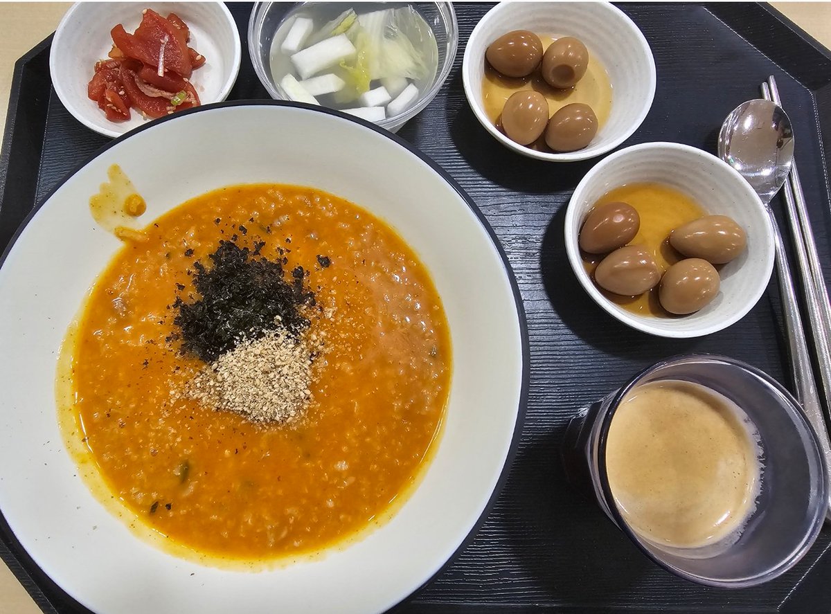 테슬라 상한가 기념 아침 먹는다
#짬뽕죽 $TSLA