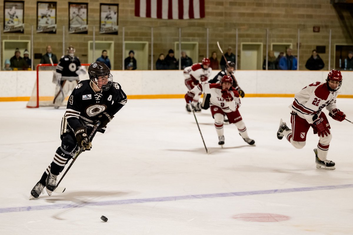 WickPuck's tweet photo. Congrats to ⁦@WickPuck⁩ alum Cooper Cleaves for earning a spot on NHL Central Scouting: https://t.co/hi2iwX4mXq https://t.co/tYI6w29ilX