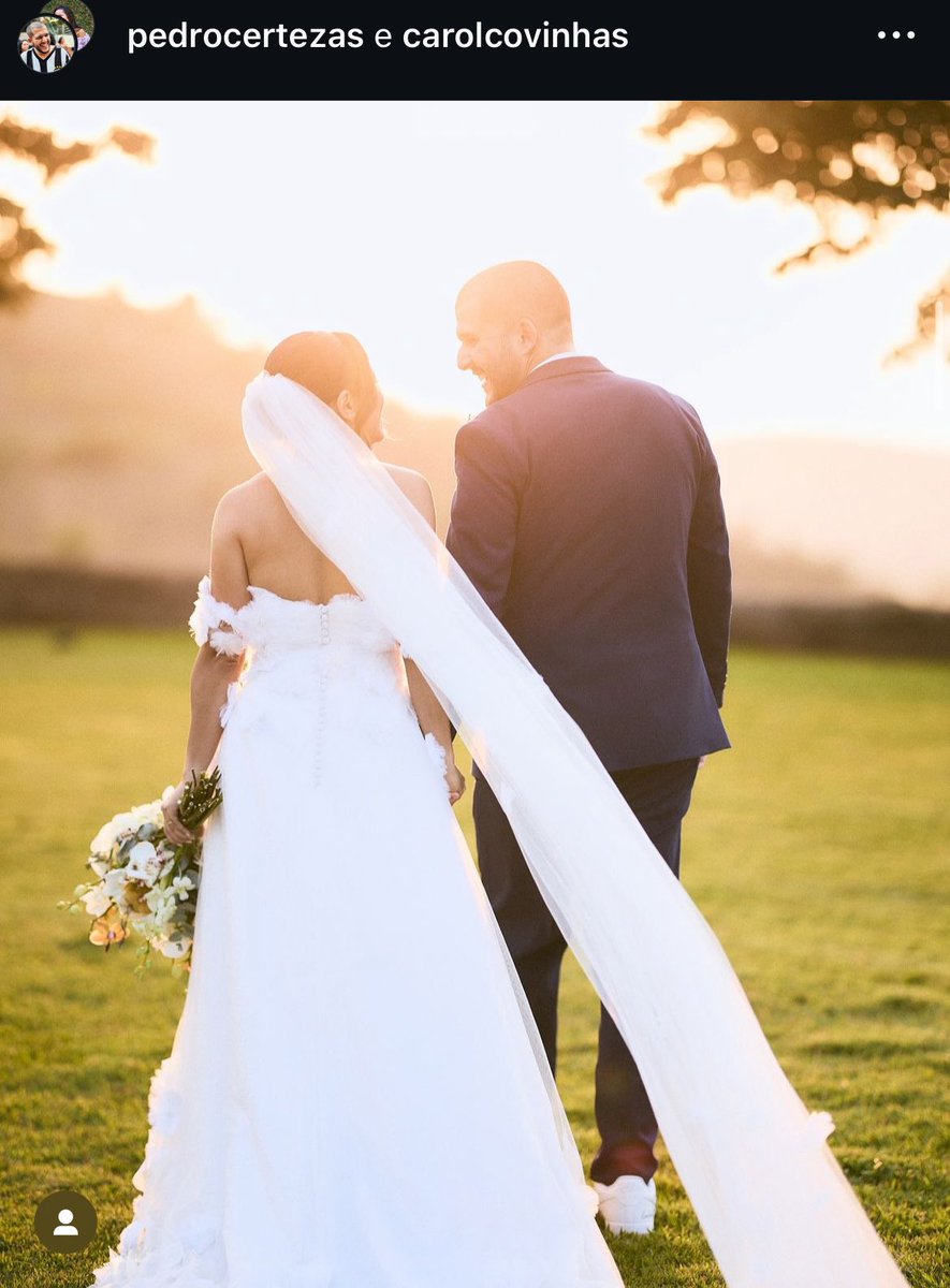 balotaromantico's tweet photo. O outubro de Pedro certezas 

- casou no início do mês 

- está em lua de mel com a sua amada no México 

- e assistindo o Botafogo golear 

O homem mais feliz do mundo https://t.co/x69Ex6GRTB